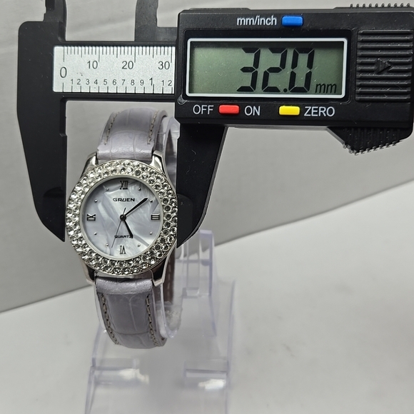 Womens Gruen Pave Crystal Lavender Watch Silver MOP Purple Leather New Battery - Picture 4 of 12